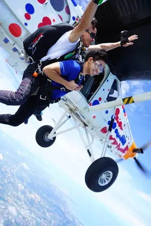 Fathy Rashad hobby - Skydiving